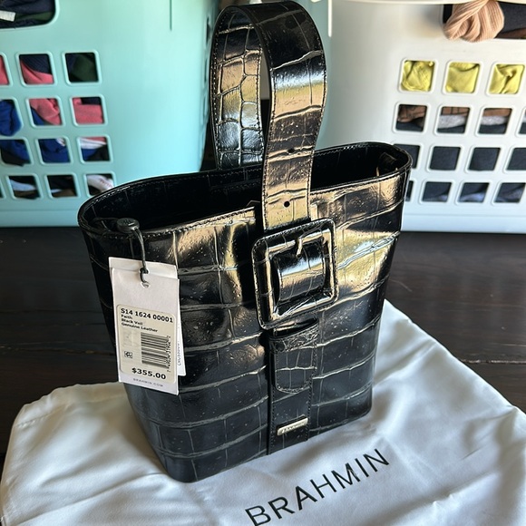 Black Veil Genuine Leather Brahmin Purse - Picture 3 of 13